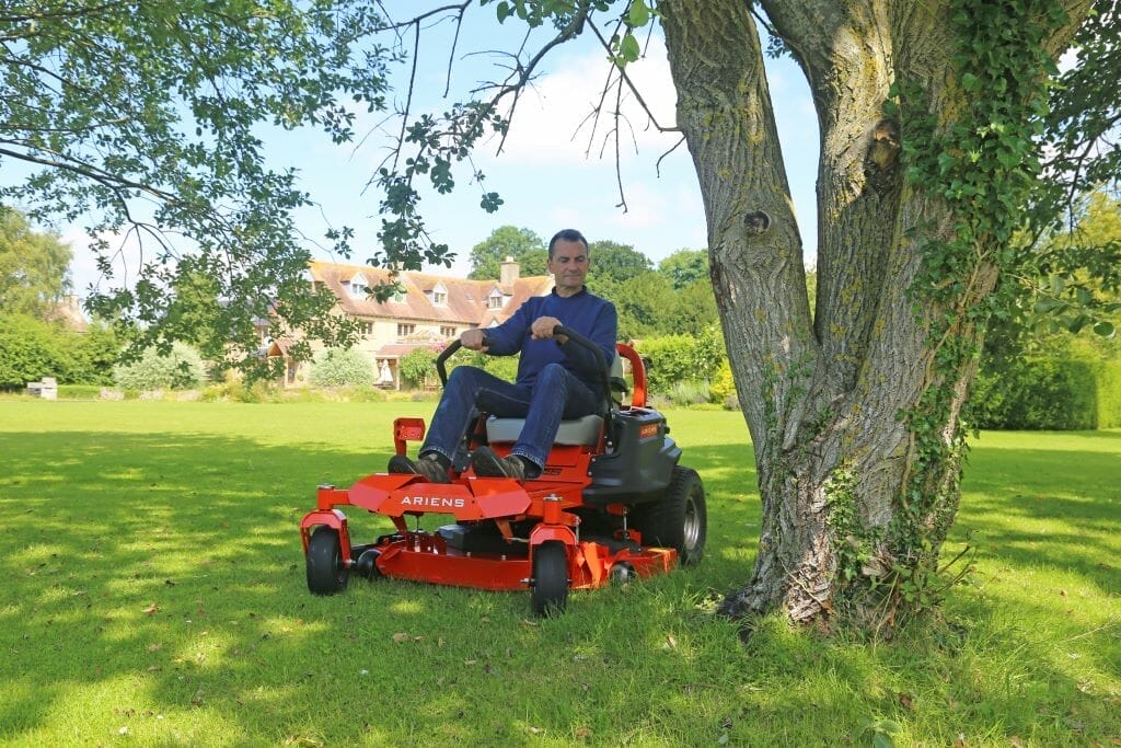 Ariens Ikon XD Zero Turn Mower - Image 6