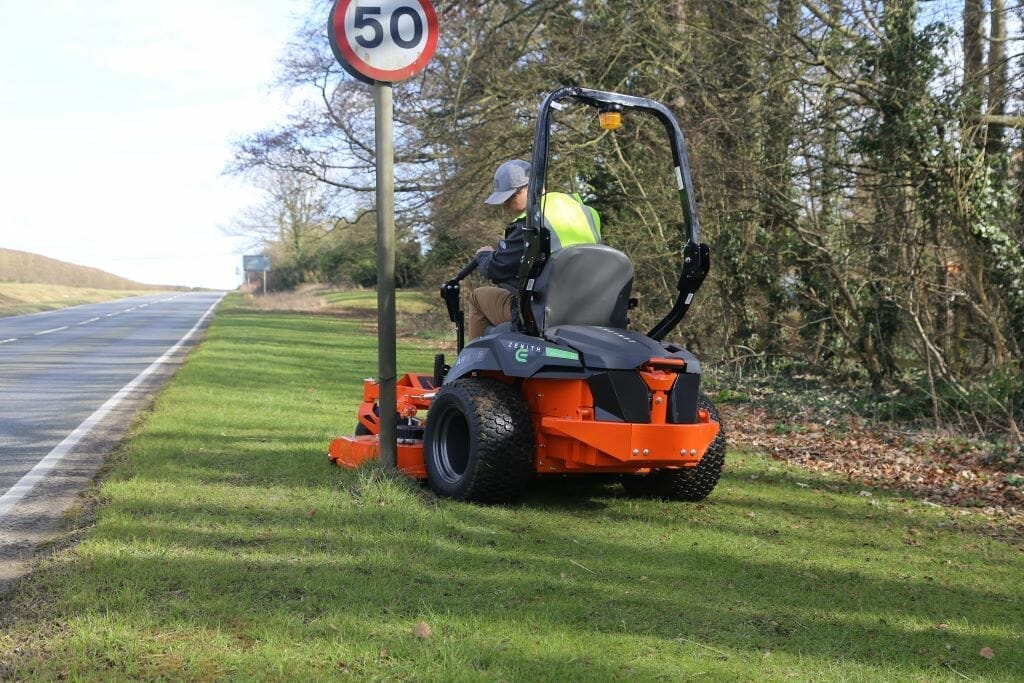 Ariens Zenith E Zero Turn Mower - EG COLES