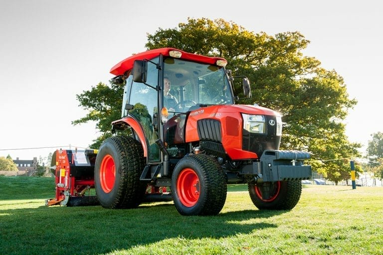 Kubota L2 Series Compact Tractors: L2-452, L2-522, L2-622 - Image 3