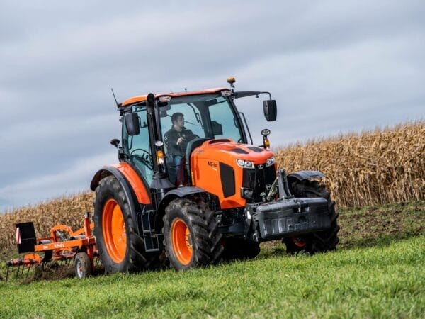 Kubota M6-001 Utility - Image 6