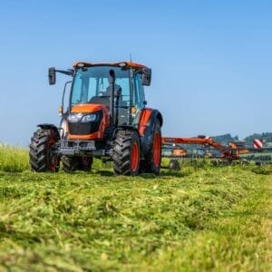 Kubota M4073 Tractor