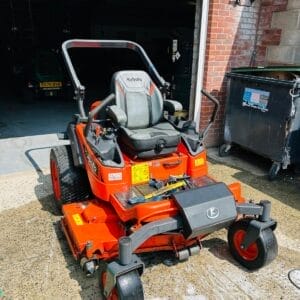 USED Kubota ZD1211 Zero Turn Mower