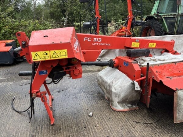 Used Kuhn FC313 Mower Conditioner - Image 3
